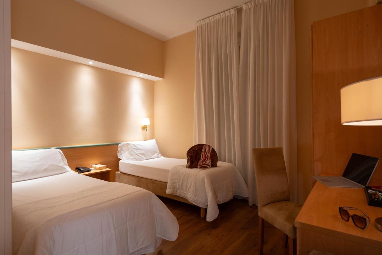 Hotel Iris 3*