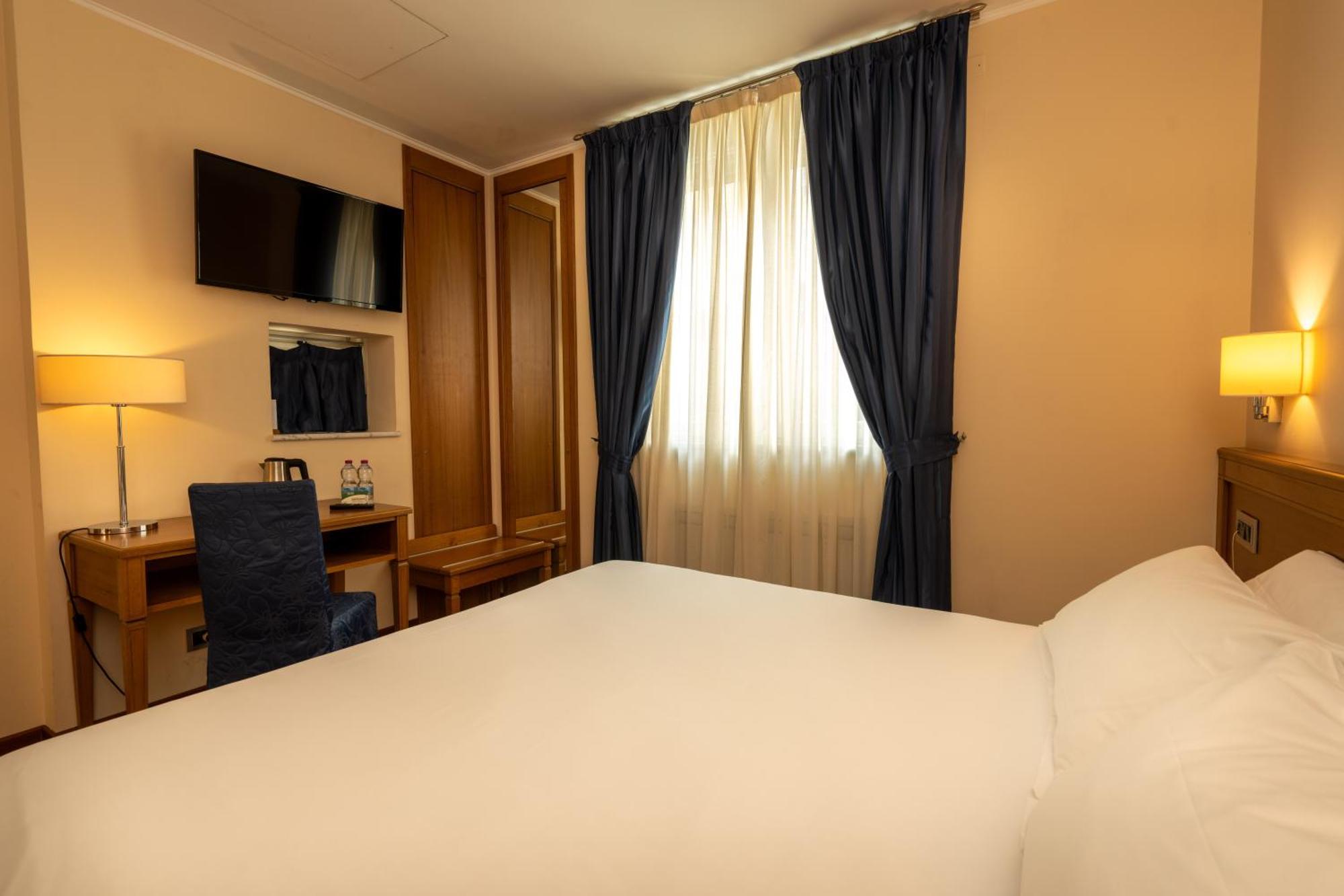 Hotel Iris