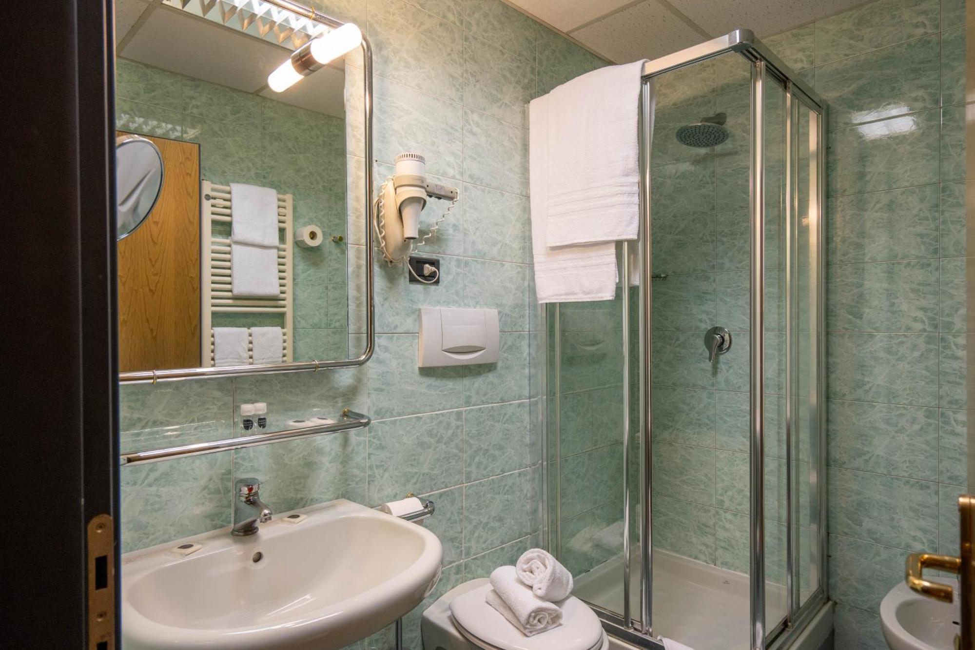 Hotel Iris 3*